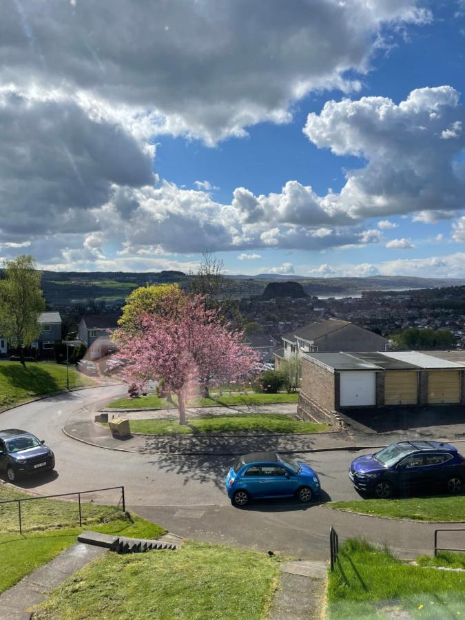 Dumbarton With A View Apartment Bagian luar foto