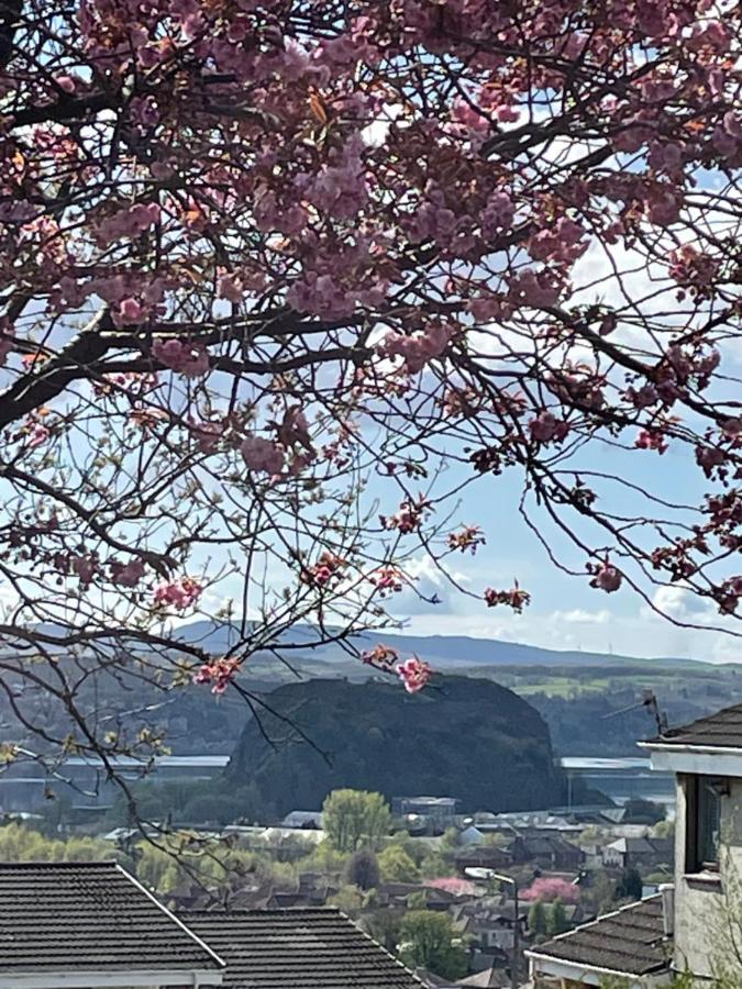 Dumbarton With A View Apartment Bagian luar foto